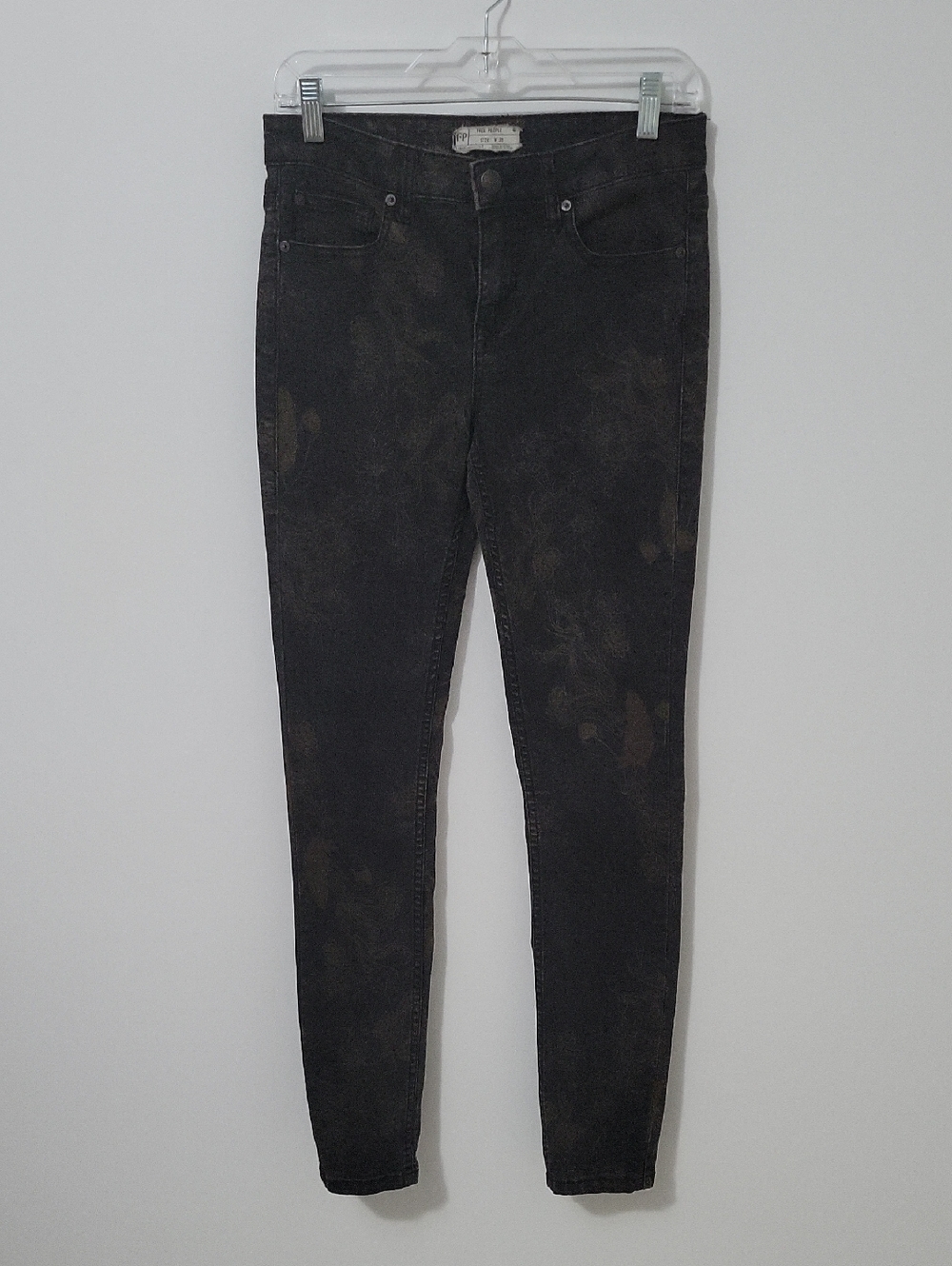 Free People Black Skinny Jean With Floral Design, Size 28